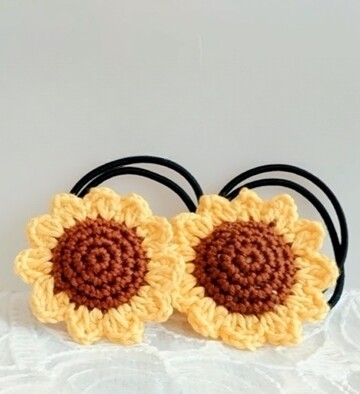 11 Crochet Flower Hair Tie Free Patterns