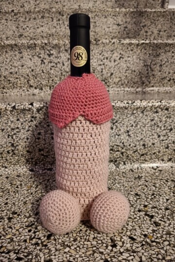 12 Crochet Wine Cozy Free Patterns
