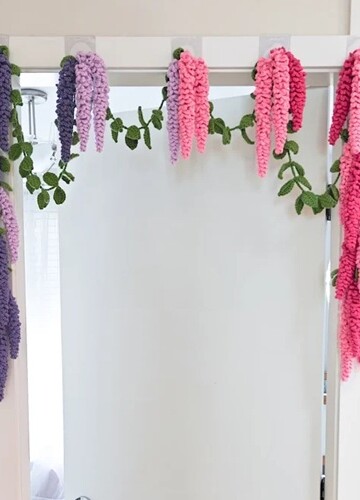 8 Crochet Flower Garland Free Patterns