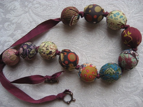 Fabric Covered Bead Necklace 1