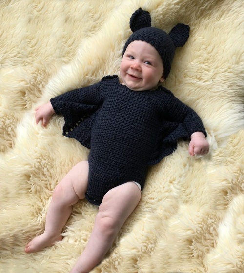 Baby Bat Costume – Free Crochet Pattern