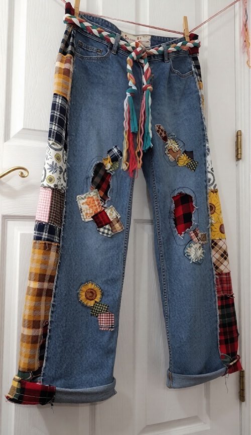 Upcycled clothing tutorial: How to make boho jeans