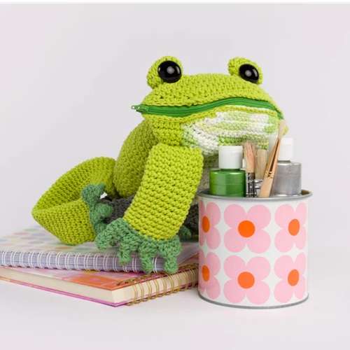 Crochet Frog Backpack Pattern