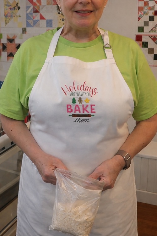 Embroider an Apron, Kimberbell's Handmade Holidays