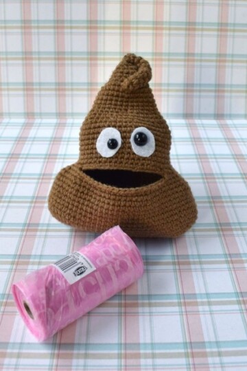 7 Free Dog Poop Bag Holder Crochet Patterns
