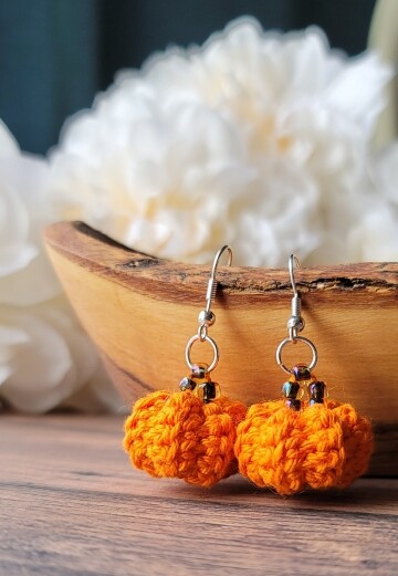 9 Fall Earrings Free Crochet Patterns