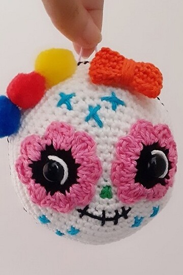 12 Crochet Day of the Dead Home Decor Free Patterns