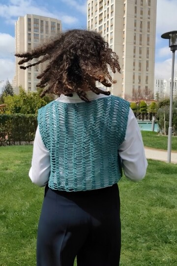 14 Free Mesh Vest Crochet Patterns