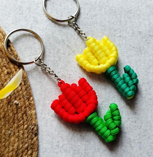 DIY Macrame Tulip Keychain 🌷 | Easy Bag Charm & Magnet Tutorial | Macrame Keychain for Beginners