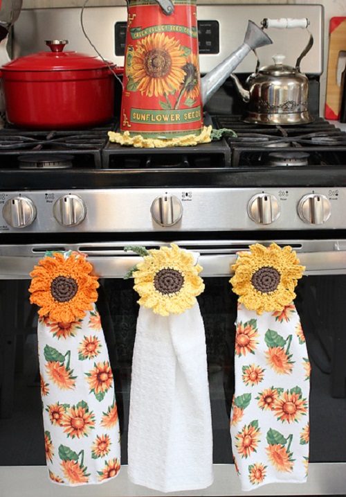 Sunflower towel topper