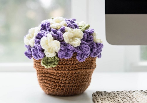 DIY Crochet Flower Pot Pattern Ideas 6