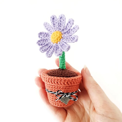 DIY Crochet Flower Pot Pattern Ideas 7