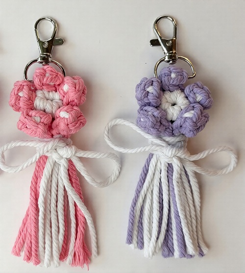 DIY Macrame Flower Keychain | Easy Macrame Pattern