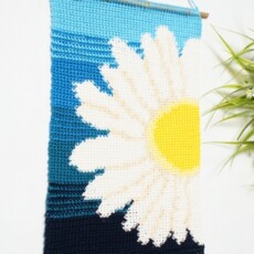 11 Crochet Floral Wall Hanging Free Patterns