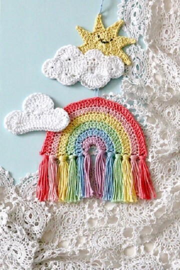 13 Rainbow Wall Hanging Free Crochet Patterns