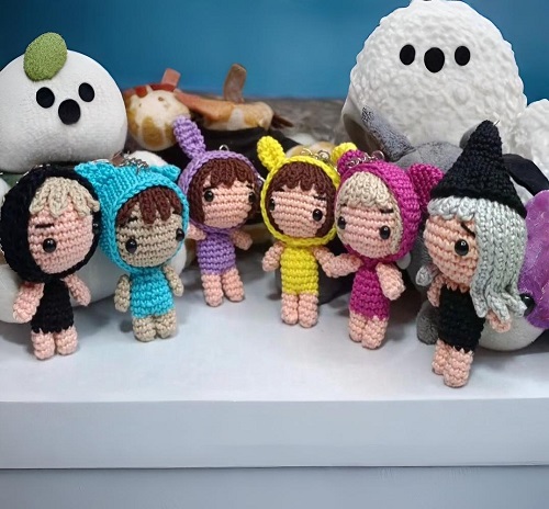 Group of Dolls – Keychain Free Pattern