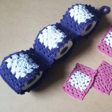 6 Crochet Hanging Toilet Roll Holder Free Patterns
